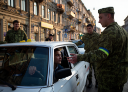 Сотрудники ТЦК стали вызывать такси, чтобы мобилизовать водителей в Одессе
