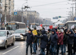 В Одессе перекрыли дороги из-за блэкаута: без света остались почти 100 тысяч абонентов