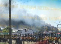 Ракеты ВС РФ выжгли дотла хранилище ГСМ в портовой зоне Одессы