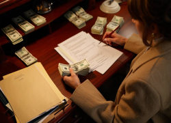 Одесситка набрала полмиллиона кредитов и заявила, что её кинули мошенники