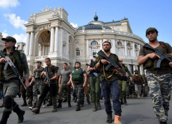 Боевики вошли в Одессу, город на военном положении