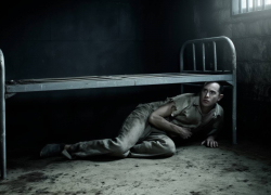 «Жил возле унитаза»: как заключённые унижали  Степана Бандеру