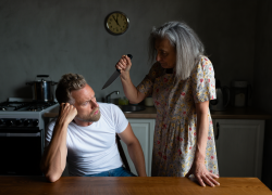 В Одесской области пьяная мать зарезала своего сына за оскорбления