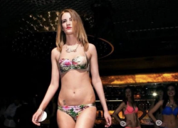 Украинок отправляли к Эпштейну: Одесский активист Стерненко обнародовал обвинения против украинского модельного агентства