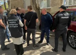 В Одессе преподаватель торговал сессиями и собирал со студентов конверты с долларами