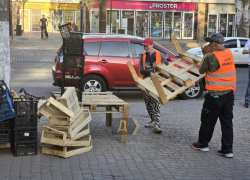 Десант муниципалов ликвидировал стихийный рынок в Одессе