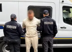 В Одессе мужчина средь бела дня избил прохожего до комы и скрылся