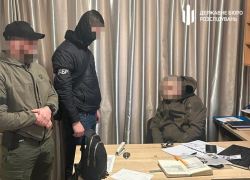 Начальник курса Одесской Военной академии вымогал у курсантов $8800