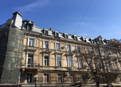 В Одессе кондиционерам на исторических фасадах объявили войну