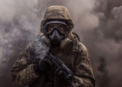 В Одессе пьяные боевики ВСУ пугают население оружием