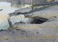 Кипер: трассу под Одессой полностью перекрыли из-за удара «Герани» по мосту