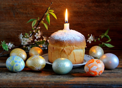 Космические яйца и драконья чешуя: топ-5 трендовых цветов пасхального декора