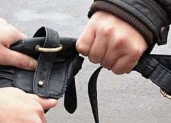 В Одессе подростки совершили разбойное нападение на прохожего