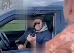 Угрожавший автоматом военкомам в Одессе оказался бандитом и шпионом