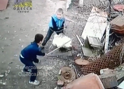 В Одесской области дети из голода жестоко убивают и едят соседских животных