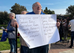 Одесситы вышли на митинг против переименования улиц и сноса памятников