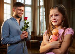 Всему виной любовь: в Одесской области школьница и юноша покончили жизнь самоубийством