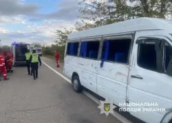 В Одесской области перевернулся микроавтобус, пострадали девять человек