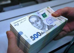 Одессит обманул женщин на миллионы через китайские авто