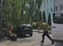 Сотрудники ТЦК на Украине начали маскировать автобусы под транспорт «Новой почты»