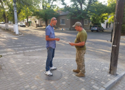 Военкомат вышел на улицы: в Одессе установили палатки для работы с призывниками