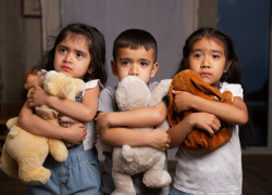 Миссия выжить: детей Одессы кормят анальной смазкой, поят антифризом и поливают кипятком