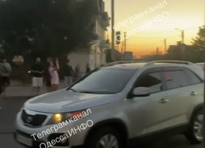 В Одессе шестые сутки без света закончились перекрытием дороги