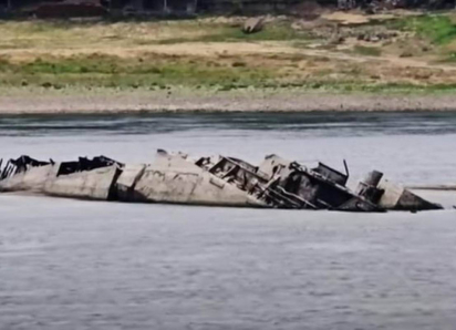 Затонувшие в прошлом веке корабли оскалились из вод обмелевшего Дуная под Одессой