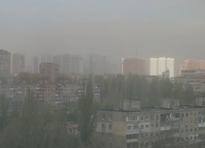 Одессу накрыла мощная пылевая буря: в городе ухудшилась видимость