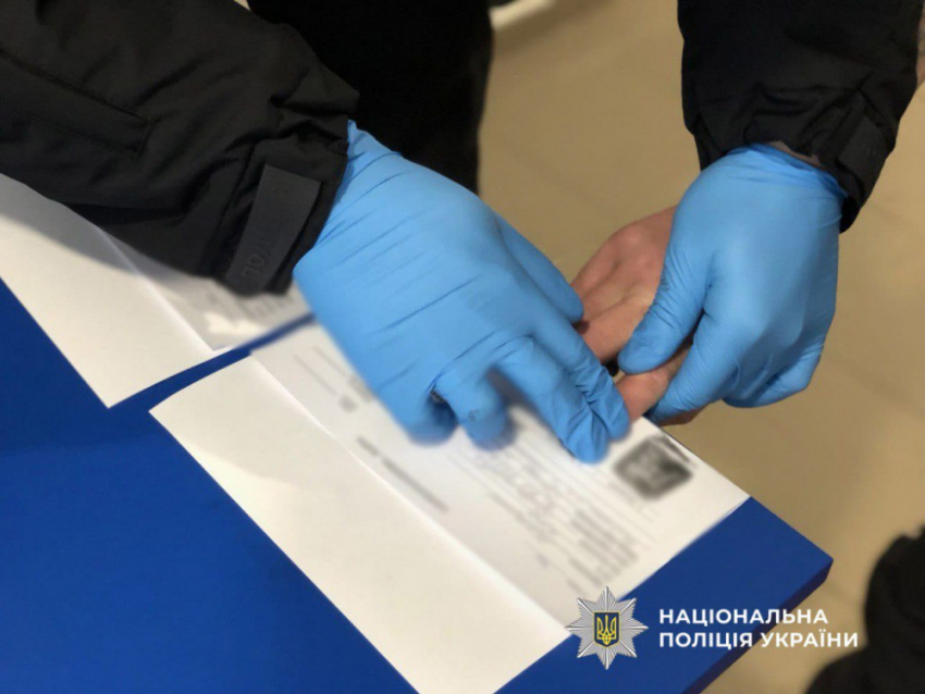 В Одесской области мужчина украл у пенсионерок кухонную утварь