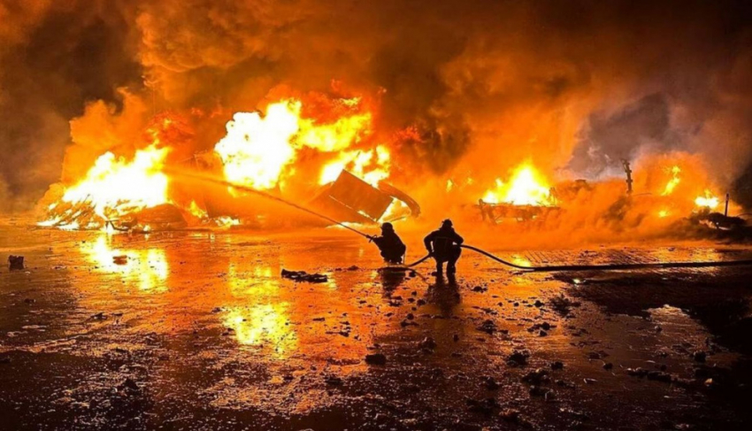 Одесса снова подверглась ударам по мосту в Маяках - видео