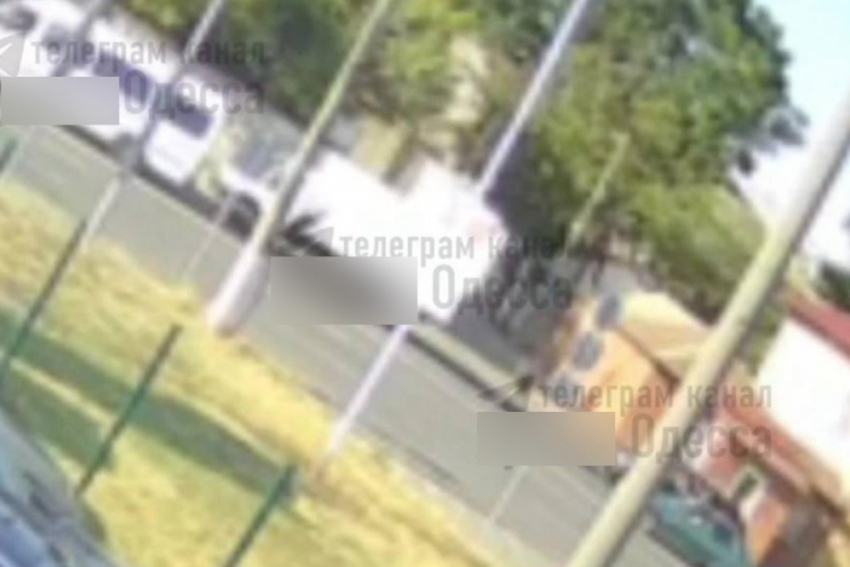 В Одессе насильно мобилизованные разбили окно автобуса военкомов и сбежали