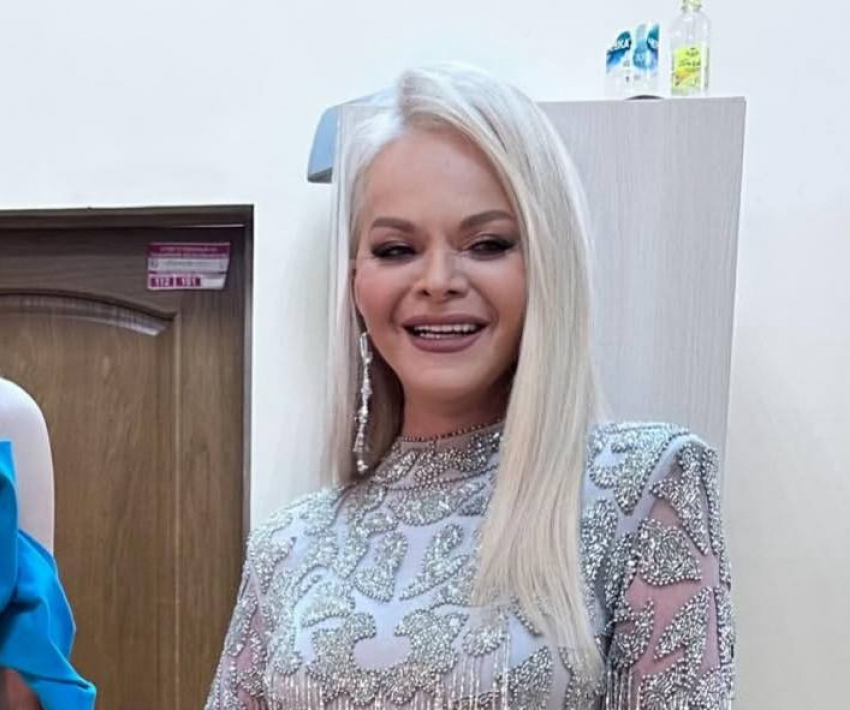 Начинавшая в Одессе карьеру Лариса Долина 12 лет не платила налоги за подмосковный дворец