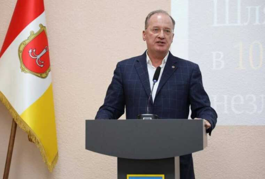 Нечем платить даже за воду: вскрылись новые долги Радковского перед кредиторами и сотрудниками