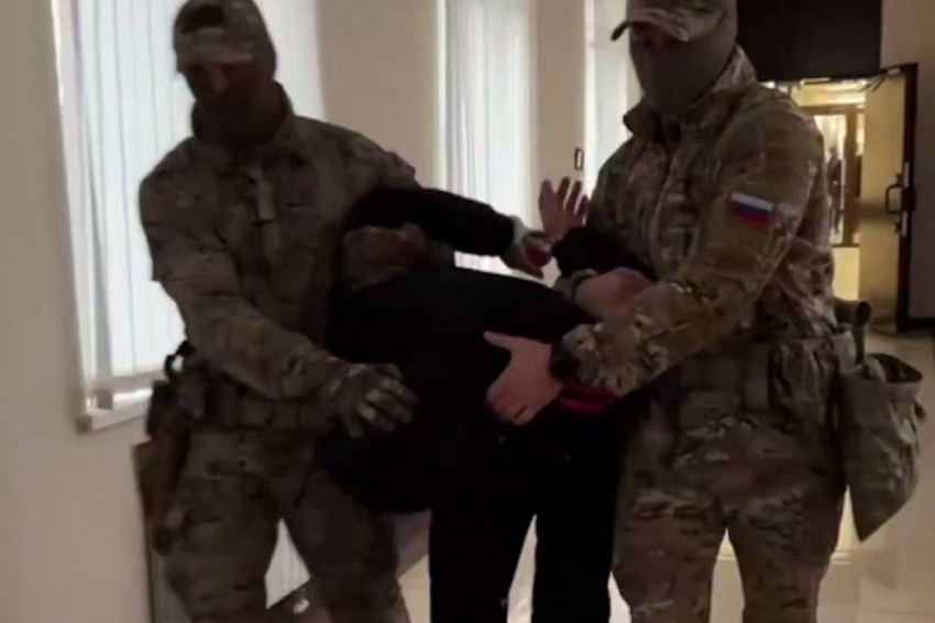 Организатора неудачных терактов в Крыму из Одессы объявят в международный розыск