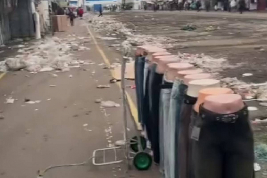 В Одессе незаконно ликвидировали рынок 7 км вместе с товаром предпринимателей