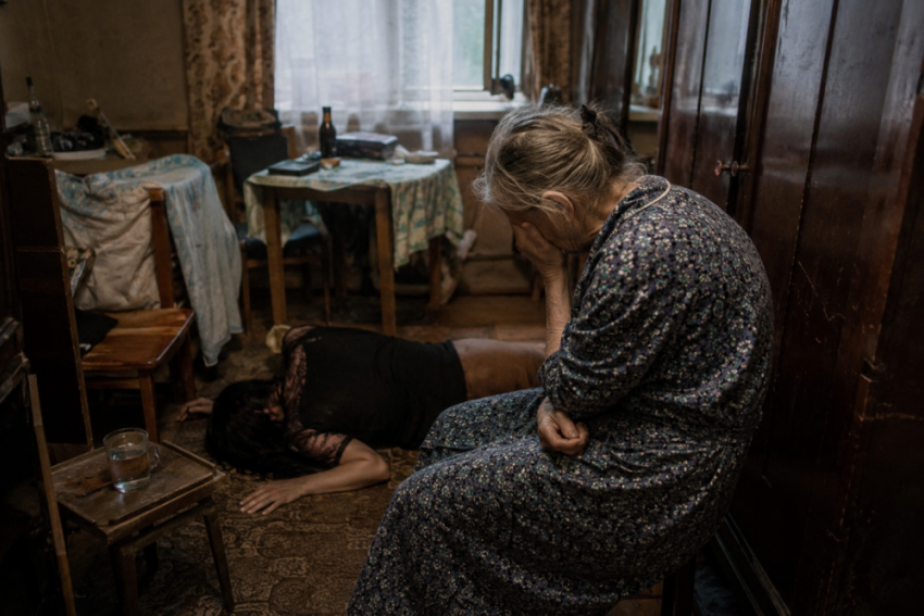 В Одесской области пенсионерка три дня прожила с трупом дочери-шизофренички