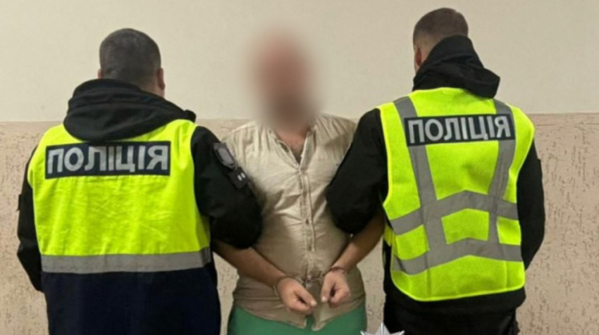 В Одессе мужчина жестоко избил приятеля кулаками и ногами по голове