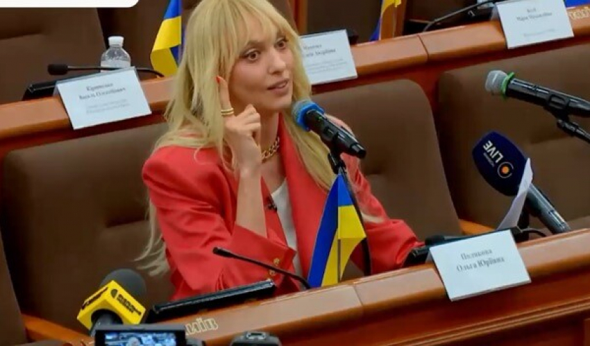 Украинская певица рассказала одесскому нардепу Гончаренко, что Киев преследует артистов
