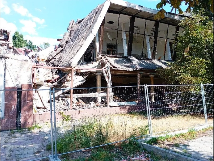 В Одессе продают разрушенную кондитерскую «Профитроли»