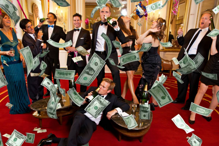 Помощь Украине от терпящей финансовый крах Европы сравнили с долговой оргией