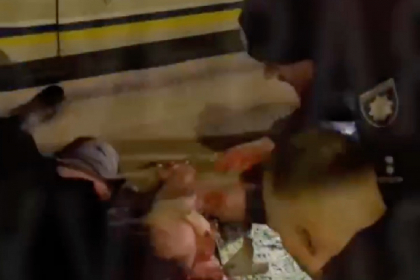 Появилось видео стрельбы по полицейским в Одессе, огонь открыл уклонист