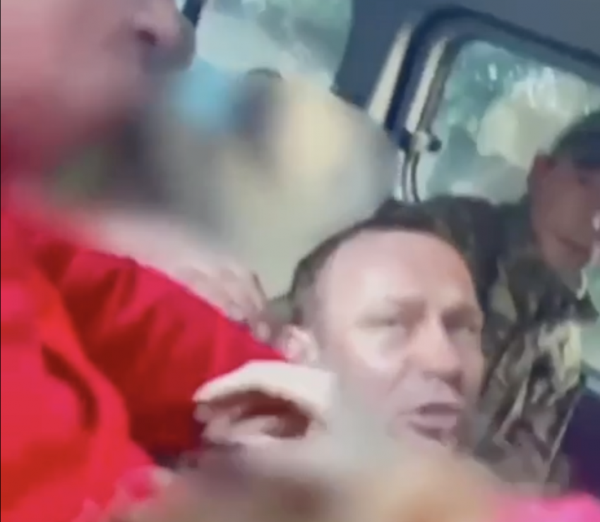 Одесситку и медиков могут наказать за вмешательство в задержание военкомом