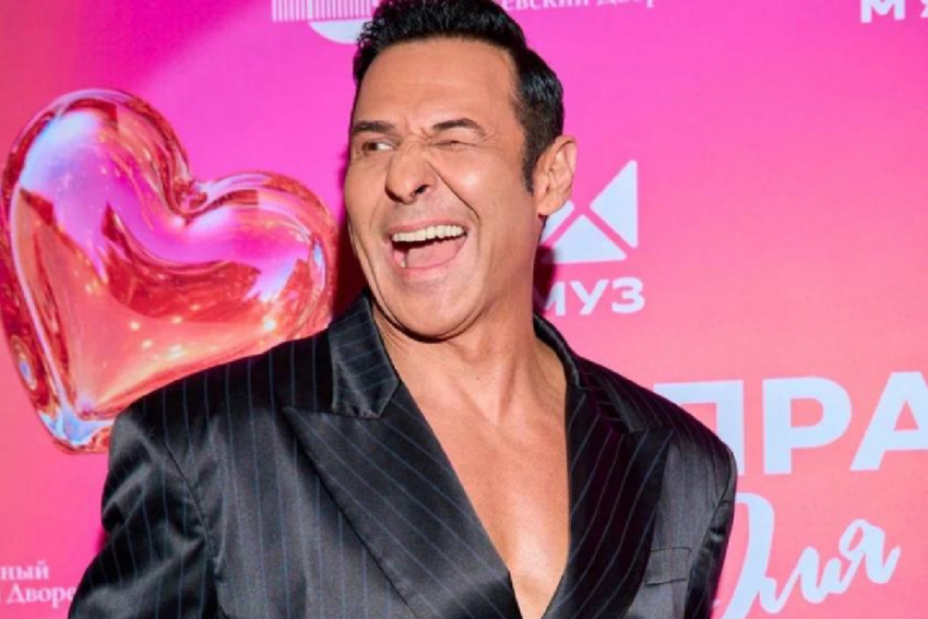 Одессит Стас Костюшкин решил продать особняк на родине Есенина за 350 млн рублей