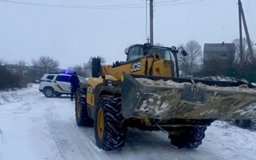 В Одессе пьяный тракторист насмерть переехал коллегу во время дорожных работ