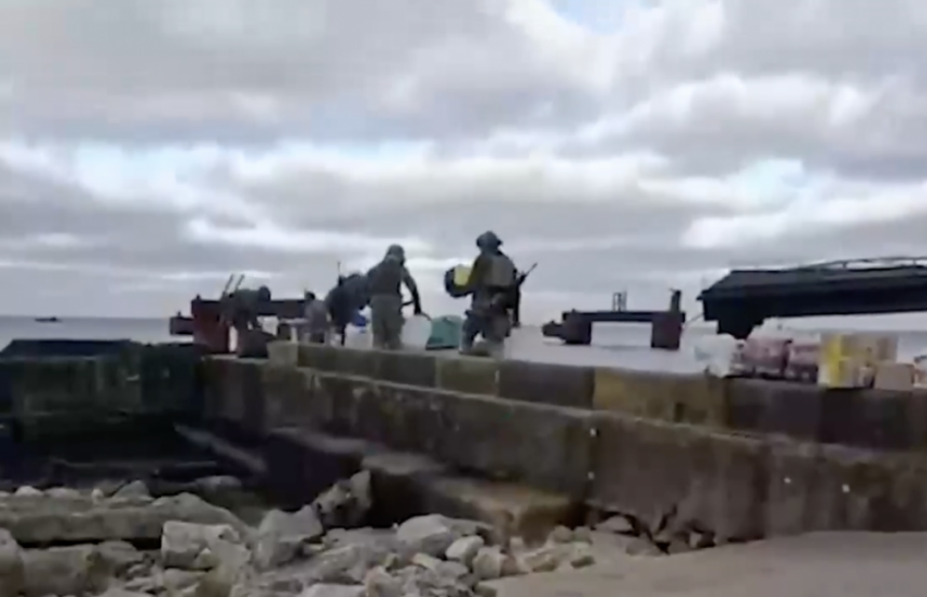 Лебедев: удар авиабомбами по Змеиному не связан с подготовкой плацдарма для Одессы