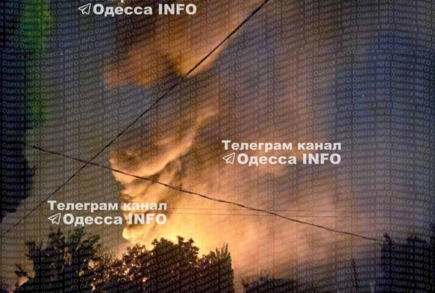Мощные взрывы прогремели ночью в Одессе и Черноморске