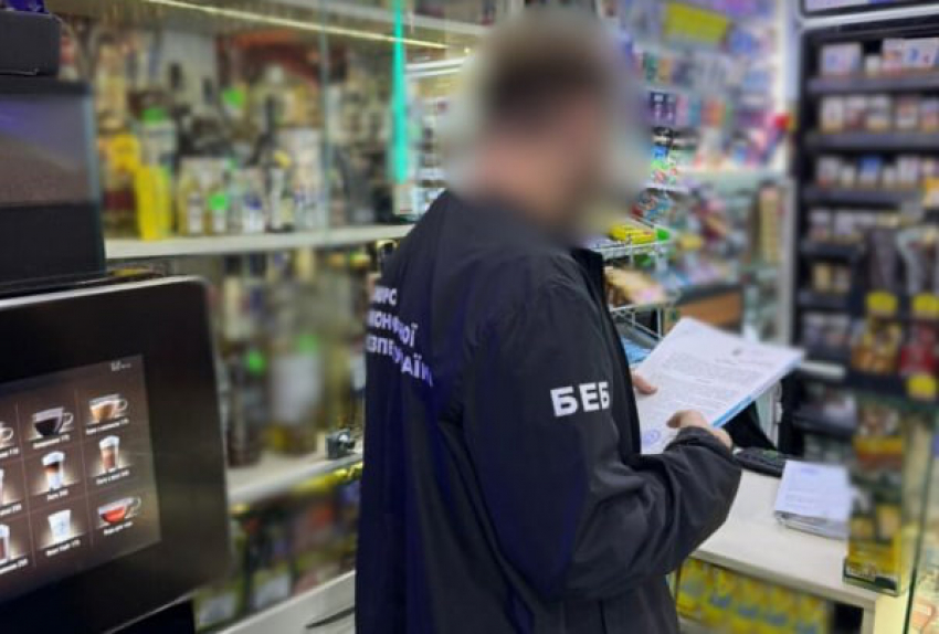 В Одессе прикрыли сеть незаконной продажи табака для кальяна с миллионными оборотами