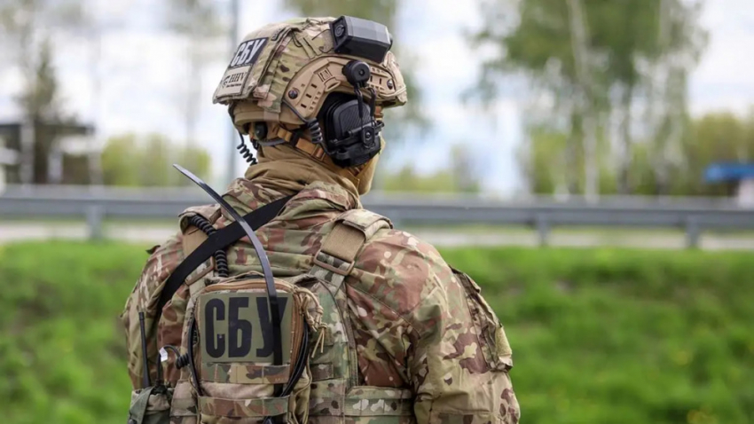 В Одессе мужчина продавал работу в СБУ за 30 тысяч долларов