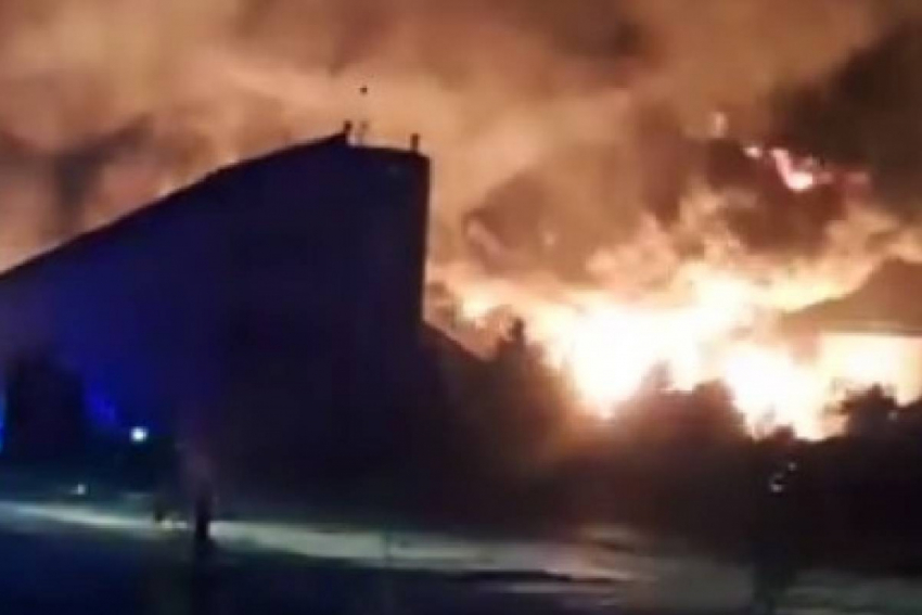 Зеленский прокомментировал уничтожение азербайджанской нефтебазы SOCAR в Одессе